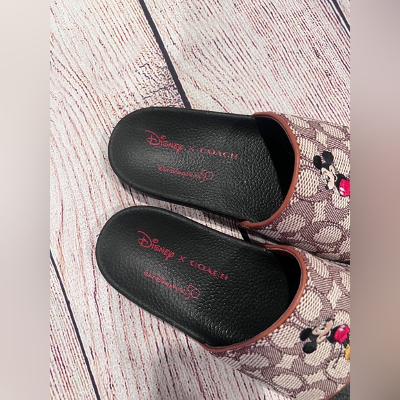 Disney x ©Disney Parks Sport Slide Sandals
